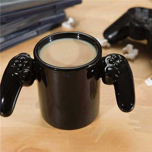 Unikatna PlayStation šalica